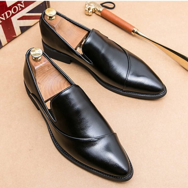 Cross Border Pointed Toe Slip-on Formal Shoe