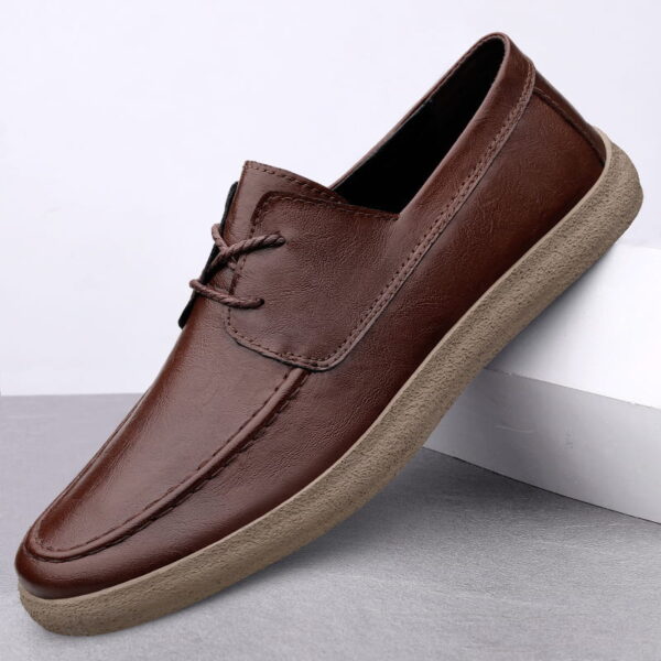 Lace-up Comfortable Soft Soled Casual Shoe brown