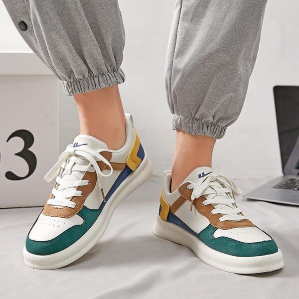 Pull Back Breathable Flat Casual Shoe