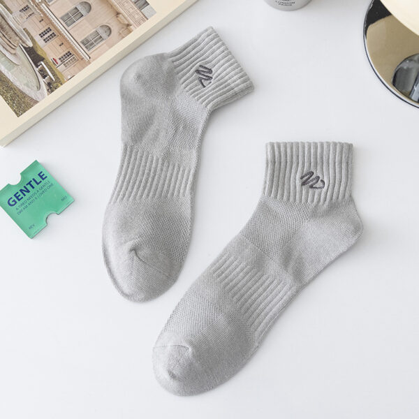 Men's Mid-Tube Sports Mesh Socks - Light Gray