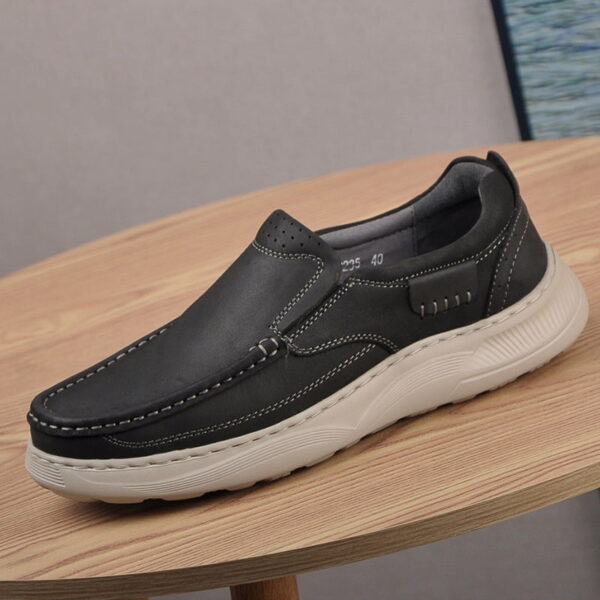 Lightweight Stitched Leather Casual Loafer - Black