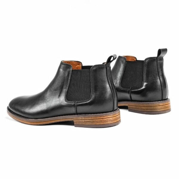 Round Toe Mid-top Leather Chelsea Boot - Black