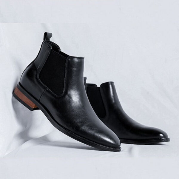 All Match Pointed Toe High-end Chelsea Boot - Black