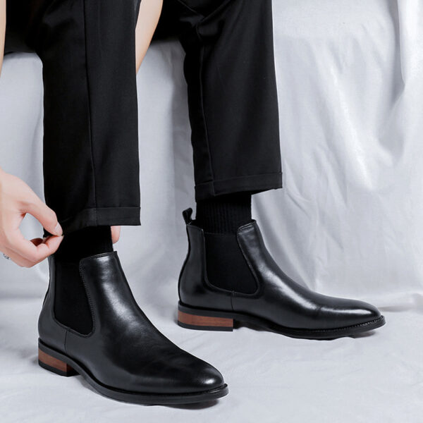 All Match Pointed Toe High-end Chelsea Boot - Black