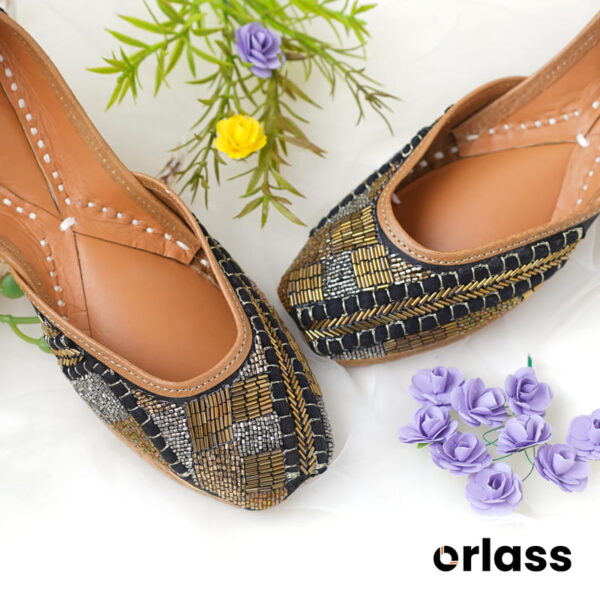 Orlass Dhanak Multi-toned Jutti - Black