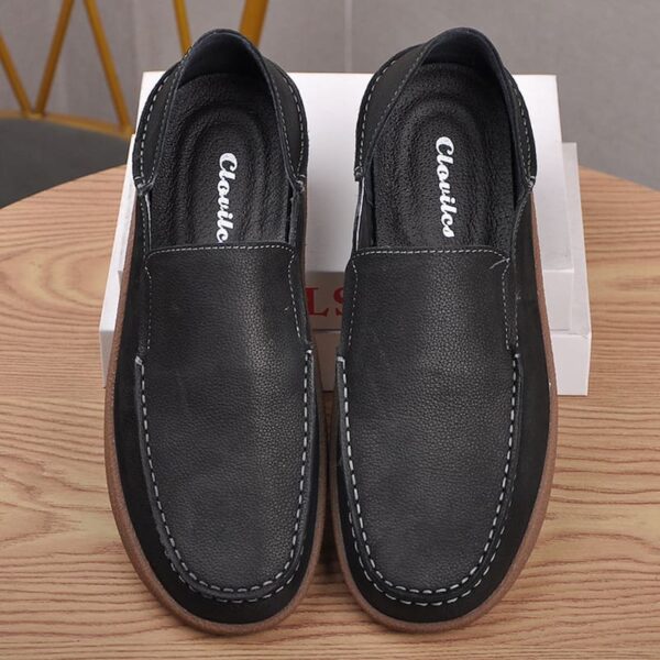 American Retro Flat Heel Leather Loafer - Black