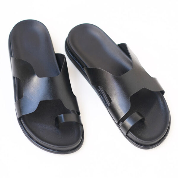 Flat Bottom Comfy Leather Outdoor Sandal - Black