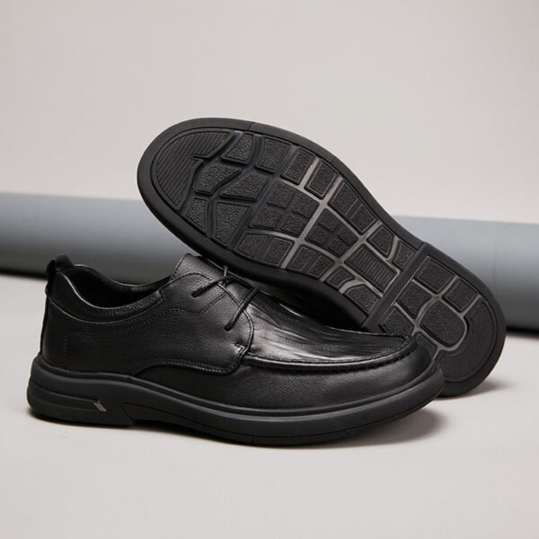 Lace-up Embossed Leather Casual Shoe - Black