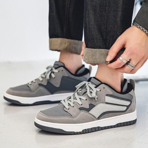 Youth Trend Low-top Retro Casual Shoe - Gray