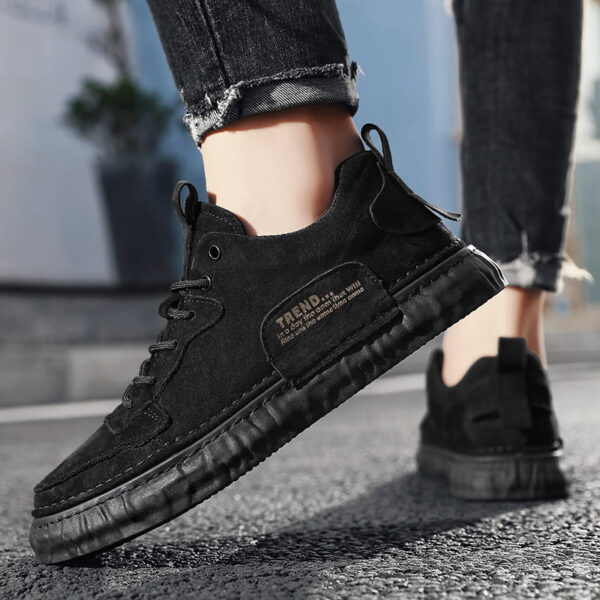 Classic Retro Mid-top Leather Casual Shoe - Black