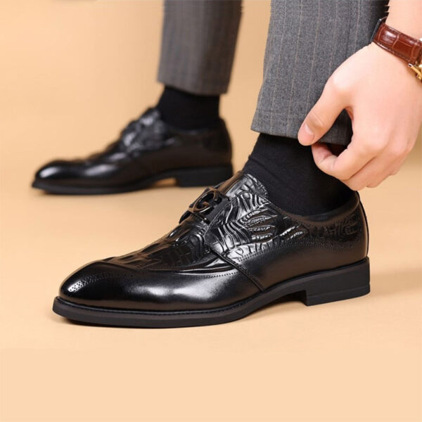 Business Class Slip-on Pattern Leather Formal Shoe - Black