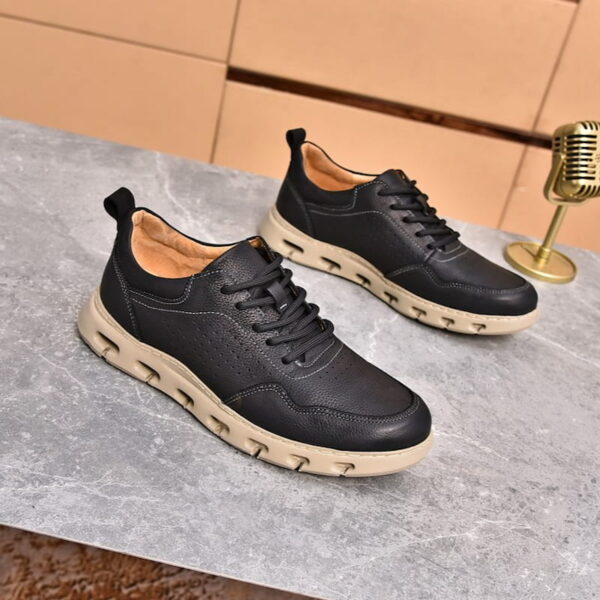 Foreign Trade Lightweight Leather Casual Shoe - Black