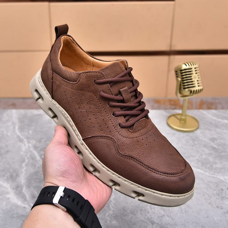 Foreign Trade Lightweight Leather Casual Shoe - Brown