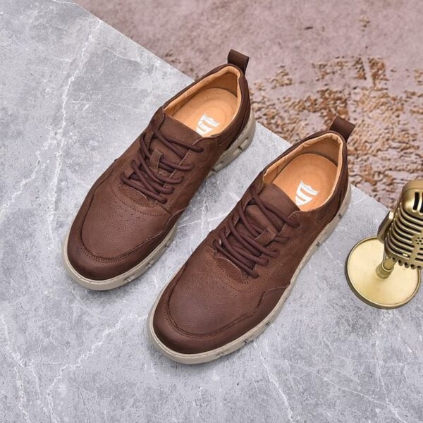 Foreign Trade Lightweight Leather Casual Shoe - Brown