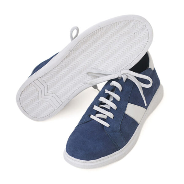European Retro High-end Leather Casual Shoe - Blue
