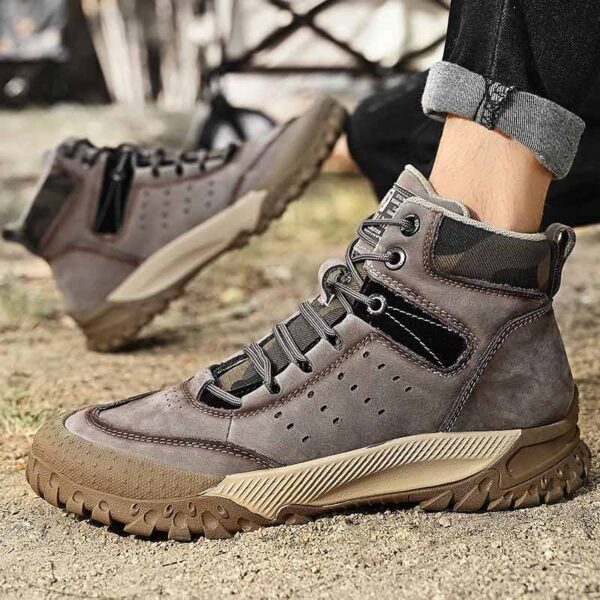 Retro Style Mid-top Leather Hiking Casual Shoe - Brown
