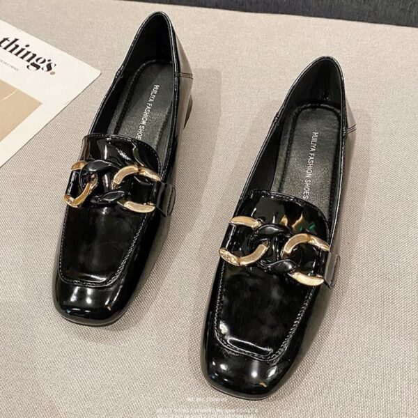 British Style Versatile Soft Heel Loafer - Black