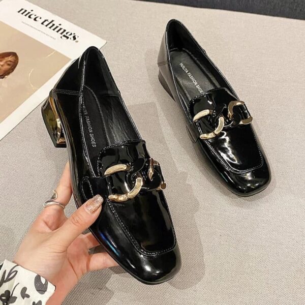 British Style Versatile Soft Heel Loafer - Black