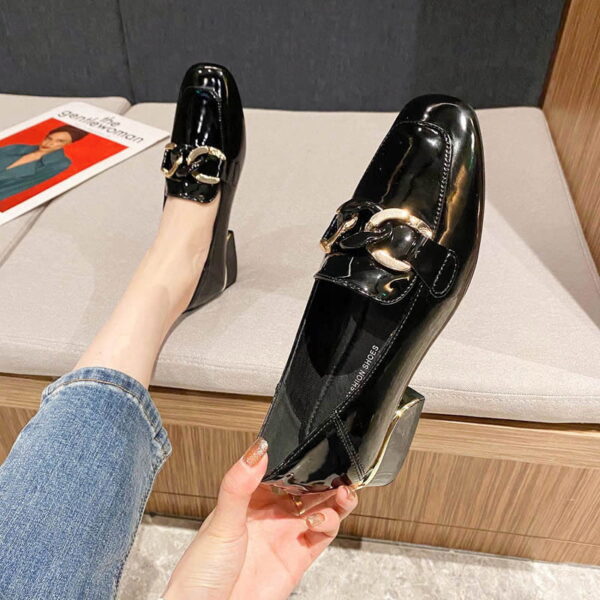 British Style Versatile Soft Heel Loafer - Black