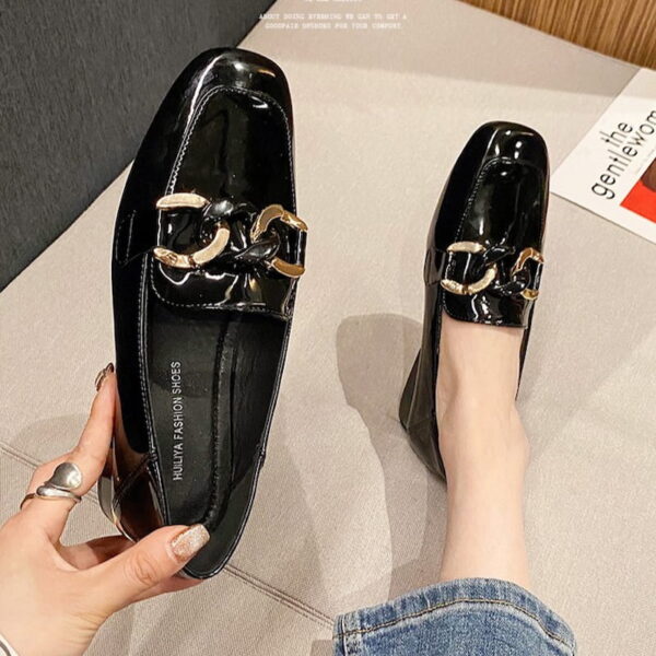 British Style Versatile Soft Heel Loafer - Black