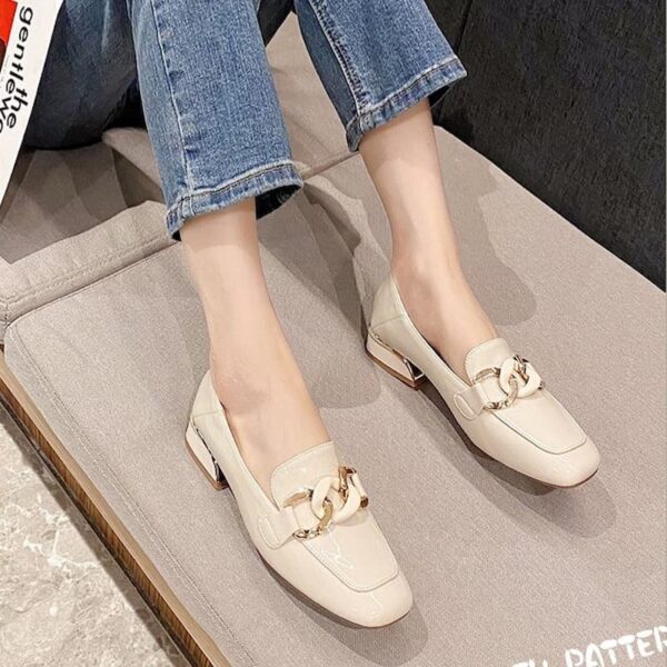 British Style Versatile Soft Heel Loafer - White