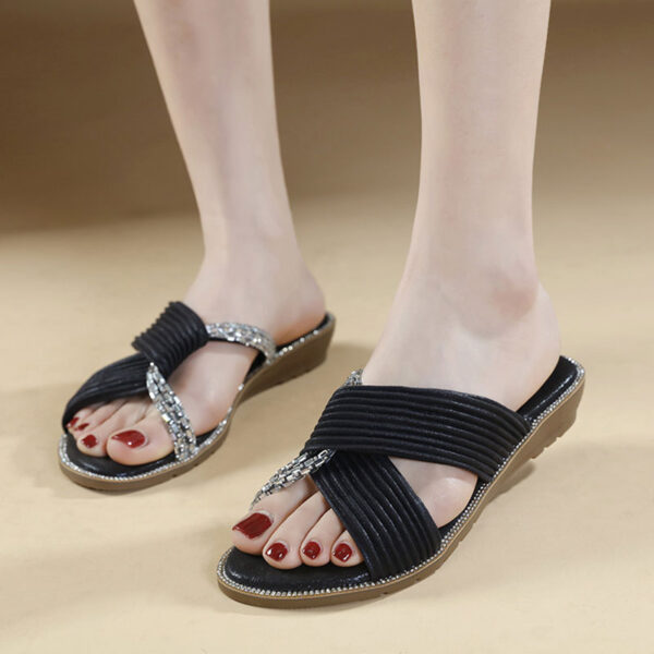 Cross Border Flat Bottom Exclusive Sandal - Black