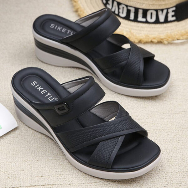 Cross Border Lightweight Wedge Heel - Black