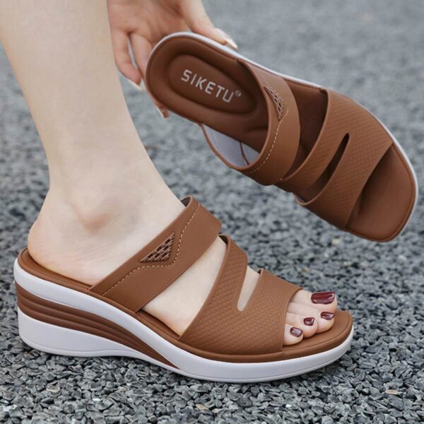 Lightweight Soft Bottom Wedge Heel - Brown