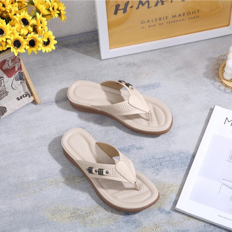 Soft Bottom Leisure Flip-flop Sandal - Beige