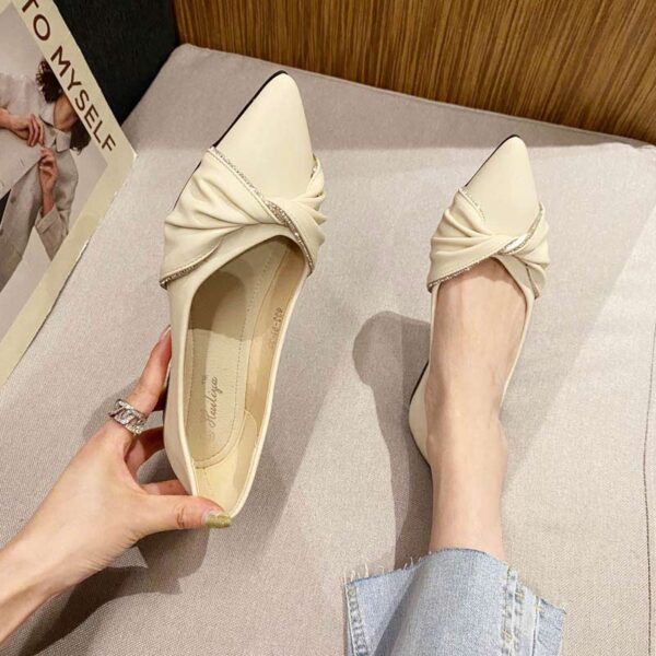 Soft Flat Bottom Trendy Pointed Pump Shoe - Beige