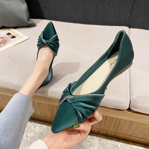 Soft Flat Bottom Trendy Pointed Pump Shoe - Green