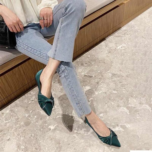 Soft Flat Bottom Trendy Pointed Pump Shoe - Green