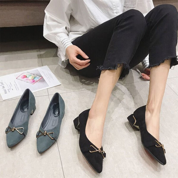 Versatile Fancy Buckle Mid-Heel Pump Shoe - Black