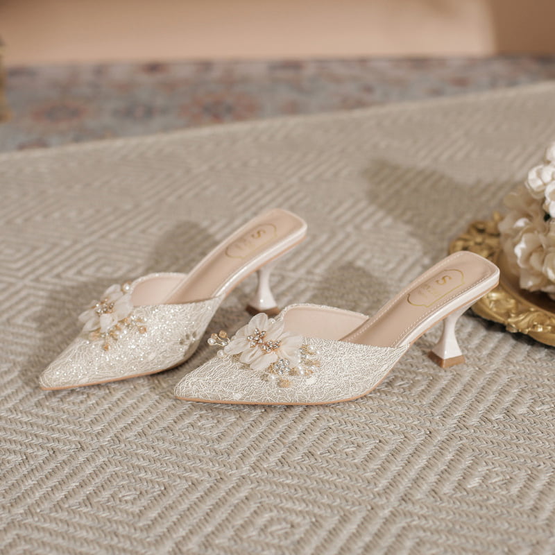 Pointed Toe Flower Beaded High Heel - Beige