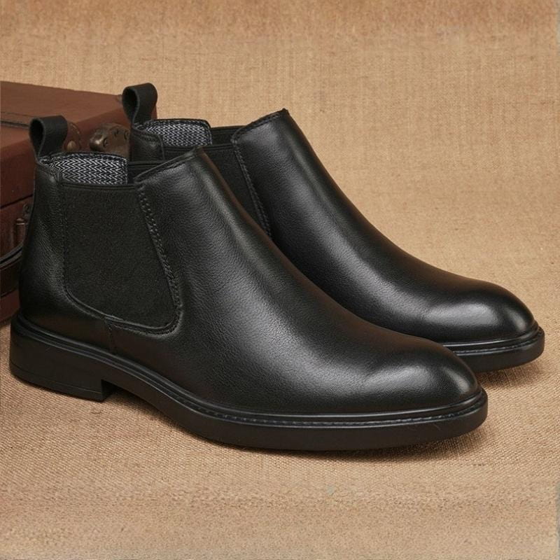 Urban Style Comfortable Leather Chelsea Boot - Black