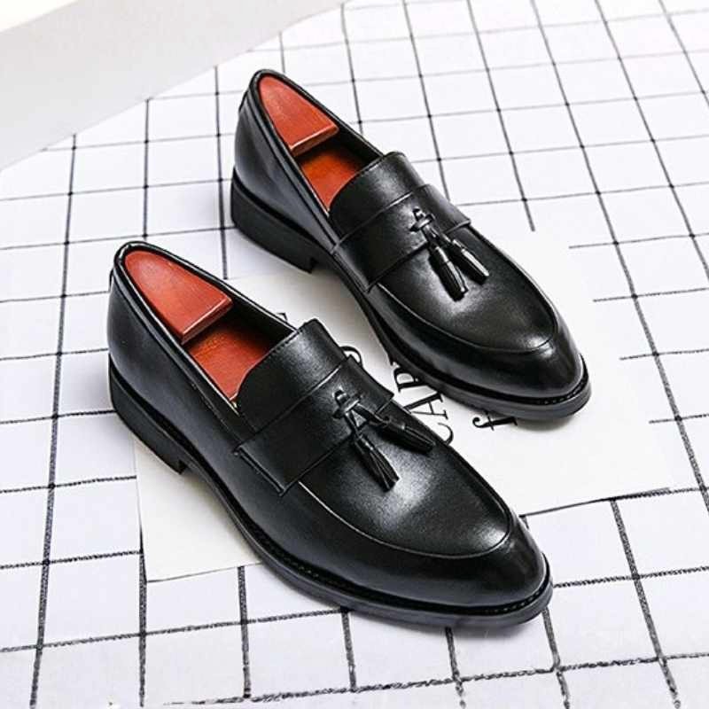Korean Style Pointed Toe Tassel Formal Shoe - Black