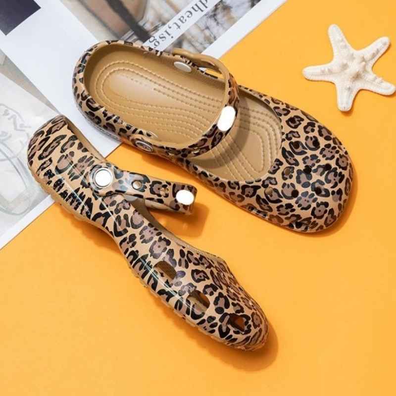Womens Trendy Multi-Style Beach Clog - Brown