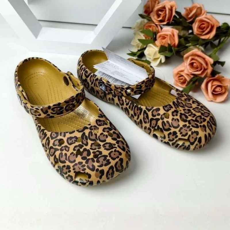 Womens Trendy Multi-Style Beach Clog - Brown